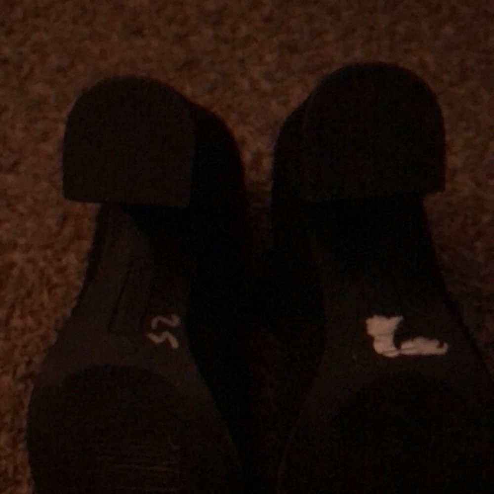 Black booties - Picture 4 of 6